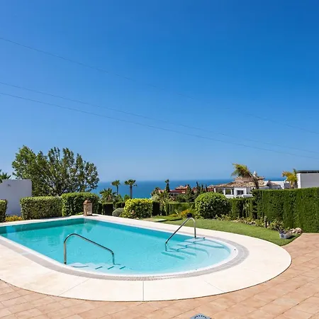 Pugna Private Pool, Parking, Bbq, Sauna فيلة بينالماذينا