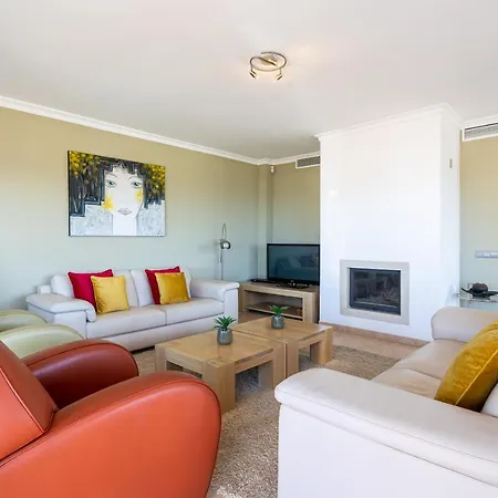 Pugna Private Pool, Parking, Bbq, Sauna فيلة *