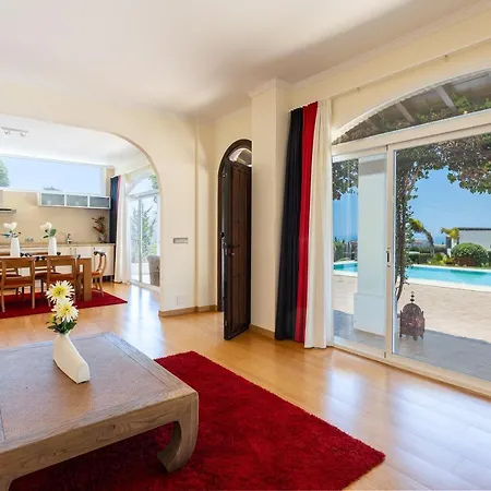 Pugna Private Pool, Parking, Bbq, Sauna Villa Benalmádena